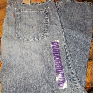 Levi's 514 Straight Blue Jeans